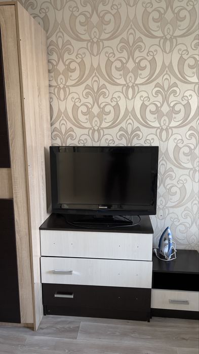 Продам телевизор