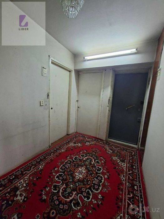 4х комнатная квартира в кирпичном доме, имеется 6м балкон, ул.Гагарина