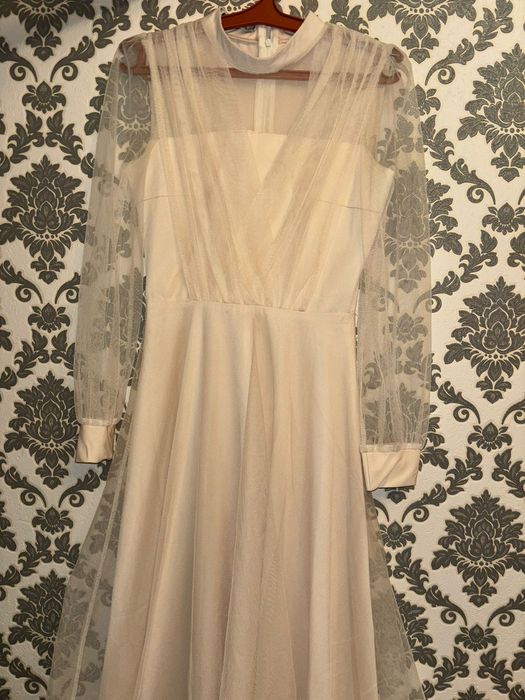 Продаю вечерние платья