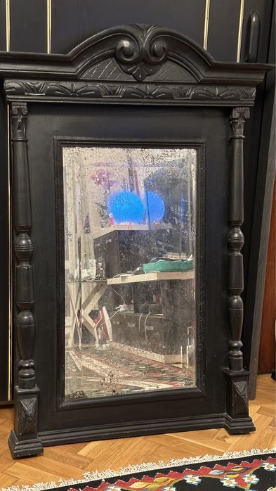 Oglinda si masuta set sculptata manual