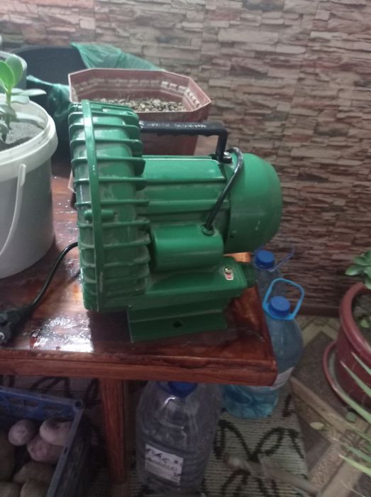 Продаю насос мотор от газа