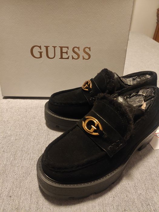 Mocasini piele întoarsă GUESS noi in cutia originală