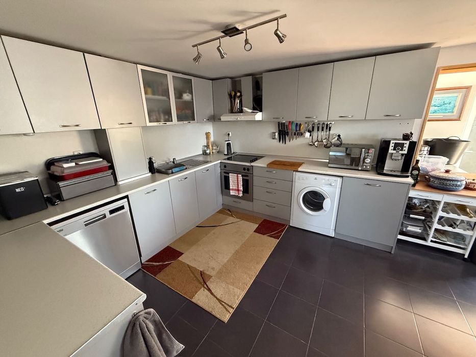 Къща в село Изворище