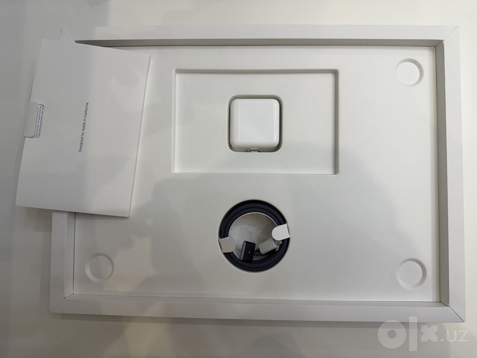 MacBook Air M3 (2024)