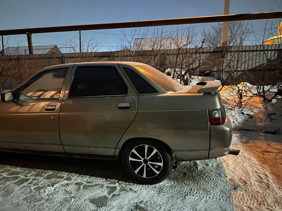 Продам ваз 2110