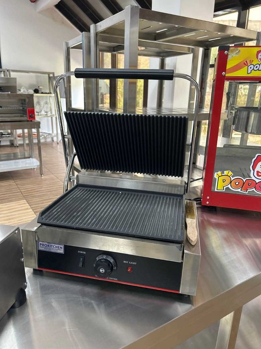 Гриль, жарочная поверхность, прижимной гриль, тостер, фрайтоп для кафе