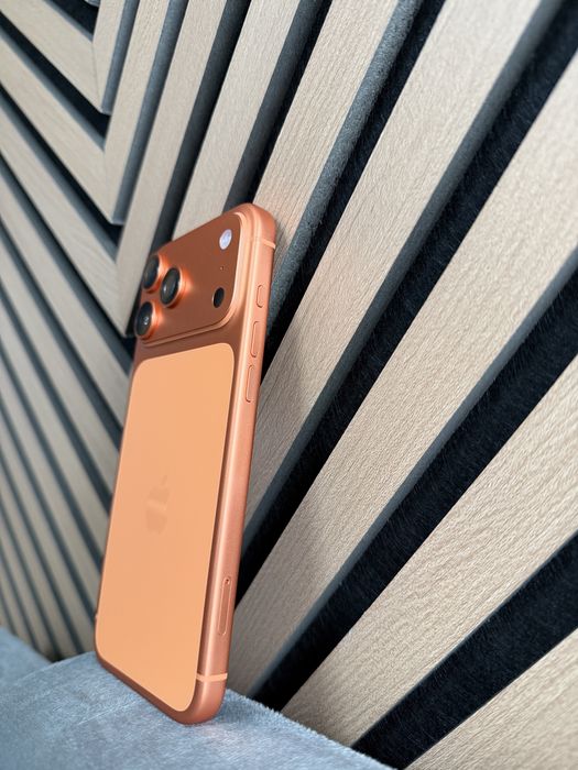 iPhone 17 Pro Max 256 GB Cosmic Orange