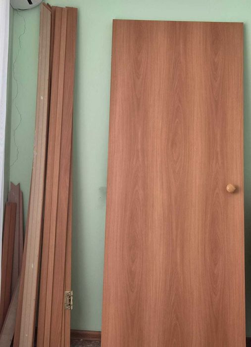 Продам б\у двери межкомнатные