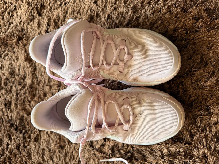 Nike маратонки