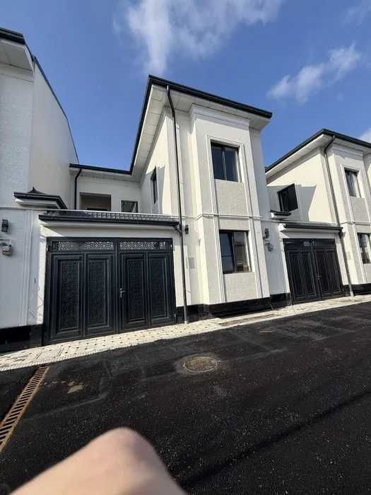 Коттедж в городе - 5 комнатный, Ор-р: Сергели КИА Автосалон