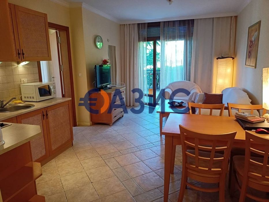 Продава се Тристаен апартамент в Созопол - 92 кв.м за 1468 €/кв.м - Снимка #8