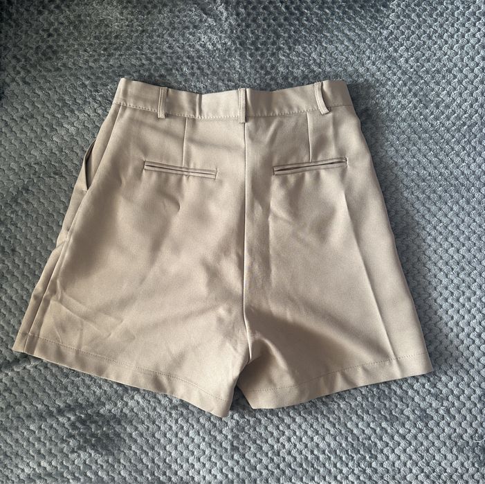 Шорты на высокой посадке