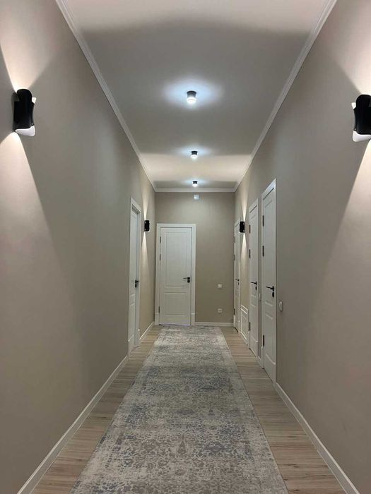 Продаётся дом. Ховли сотилвотти.