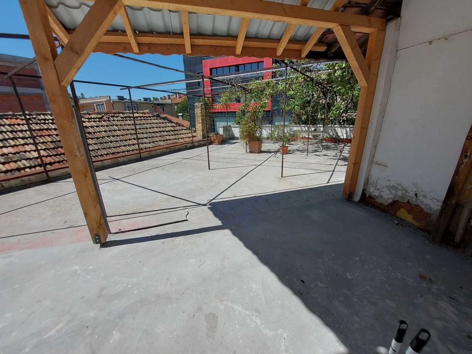 Продава се Тристаен апартамент в Търговище, Център - 120 кв.м за 668 €/кв.м - Снимка #9