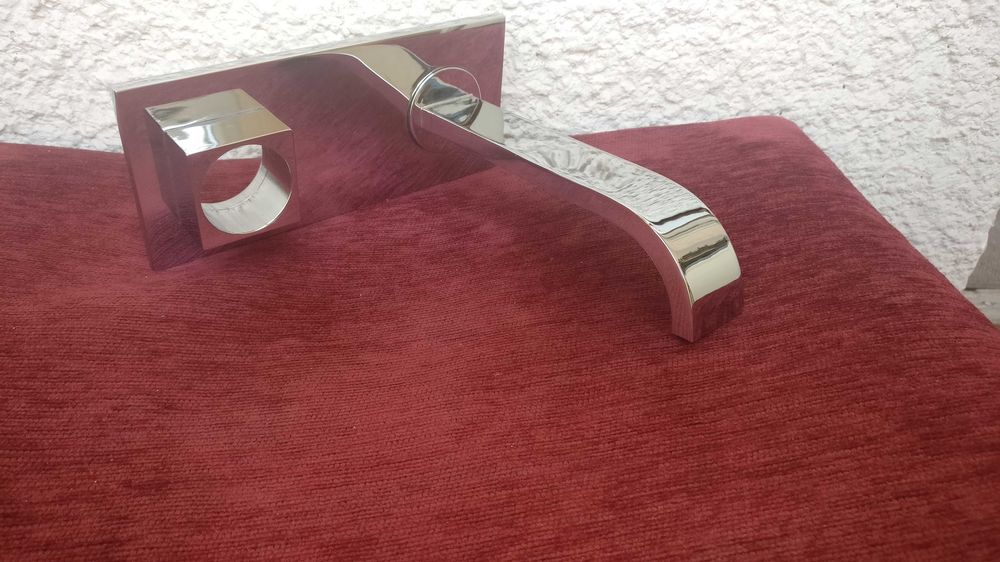 Смесител за вана или мивка