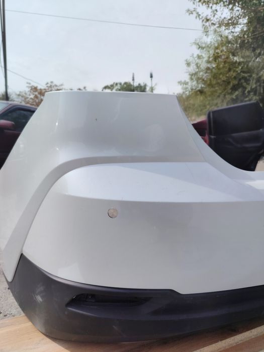 Задний бампер camry  80