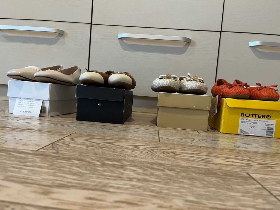 РАЗПРОДАЖБА на НОВИ БАЛЕРИНКИ р-р 39-40, Tosca Blu, M. Kors и др.