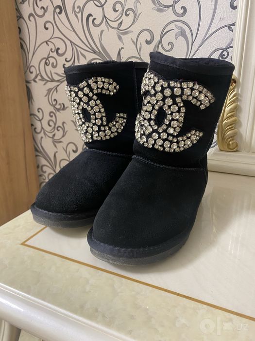 Uggi jenskiye 38 razmer