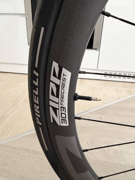 Шосеен карбонов велосипед BMC Teammachine SLR 2023 | Ultegra Di2 12s | Zipp 303 Firecrest | Размер 56 L