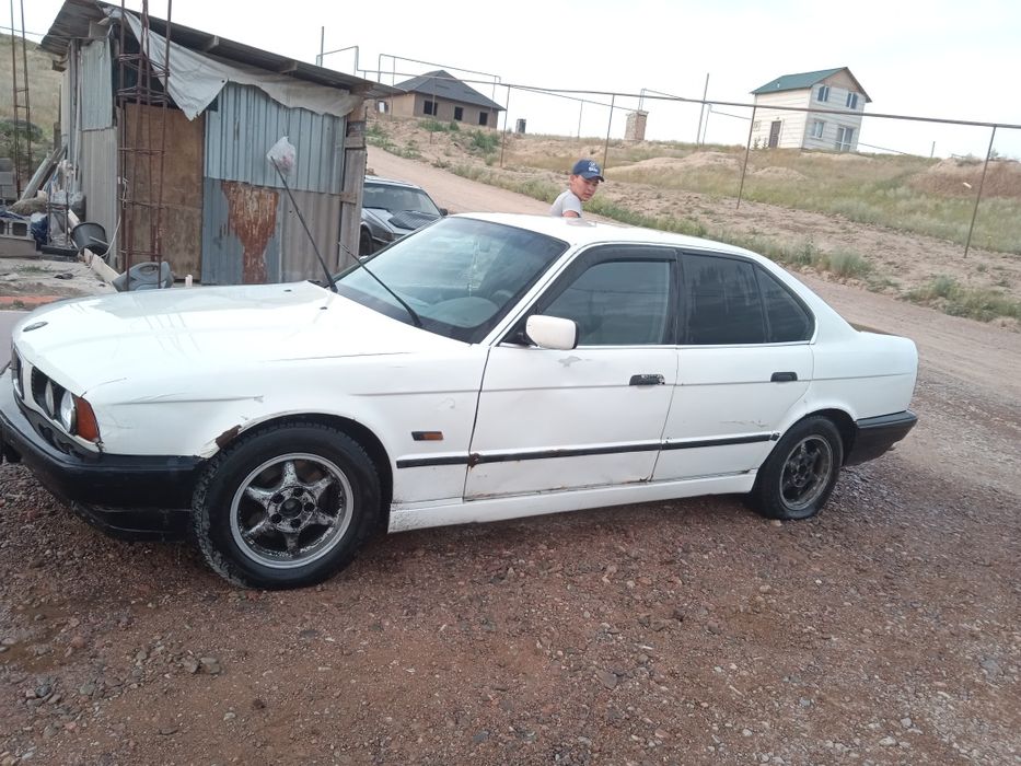 Продам БМВ 525 и Мазда 636