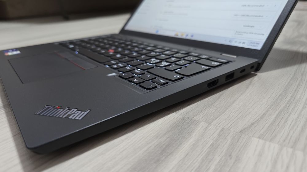 Laptop Lenovo Thinkpad T14s,i5 gen11,16Gb,ssd256Gb,14.1Fhd touchscreen
