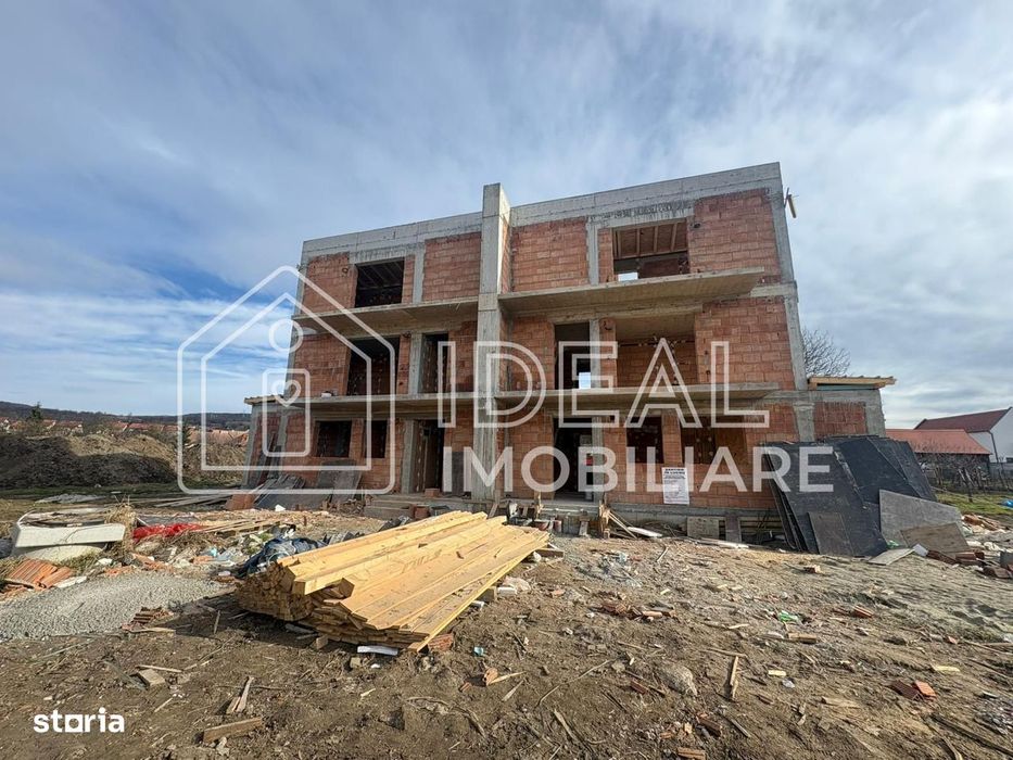 Duplex Modern cu 4 camere si gradina, în Gușterita