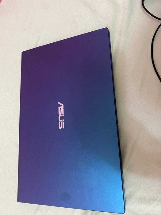 ASUS i7-1165 8GB/512 15,6 FHD IPS.