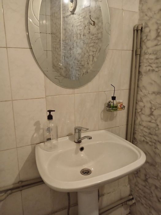 Сдам 2 комнатную  дом