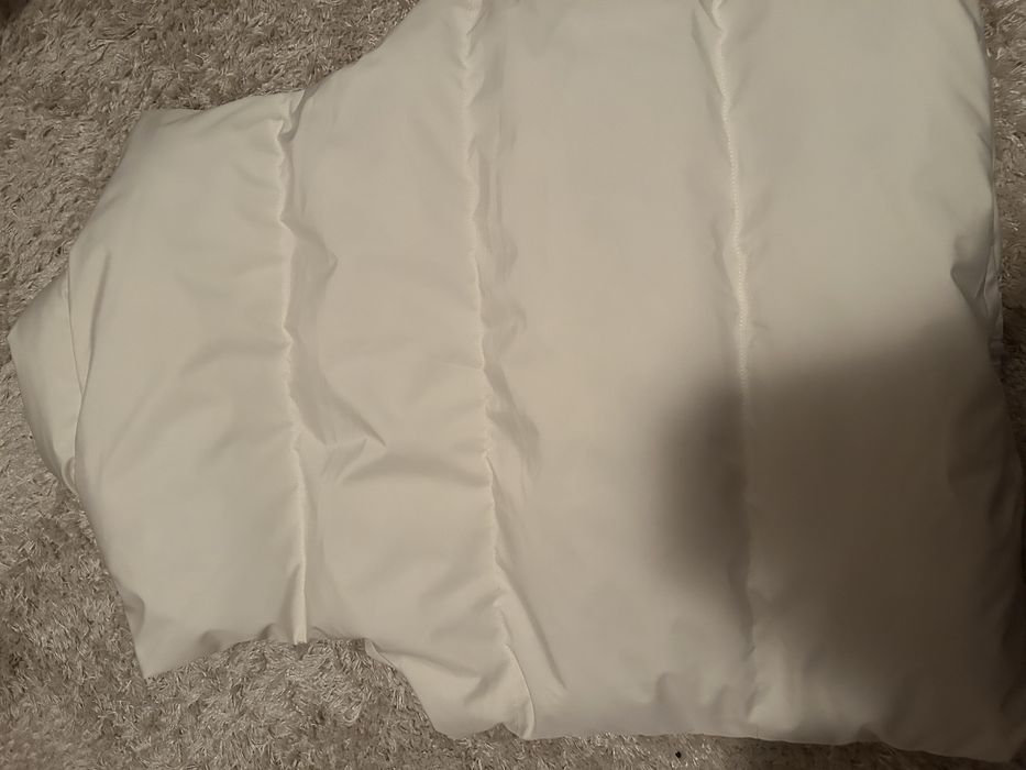 vand vesta noua pentru primavara