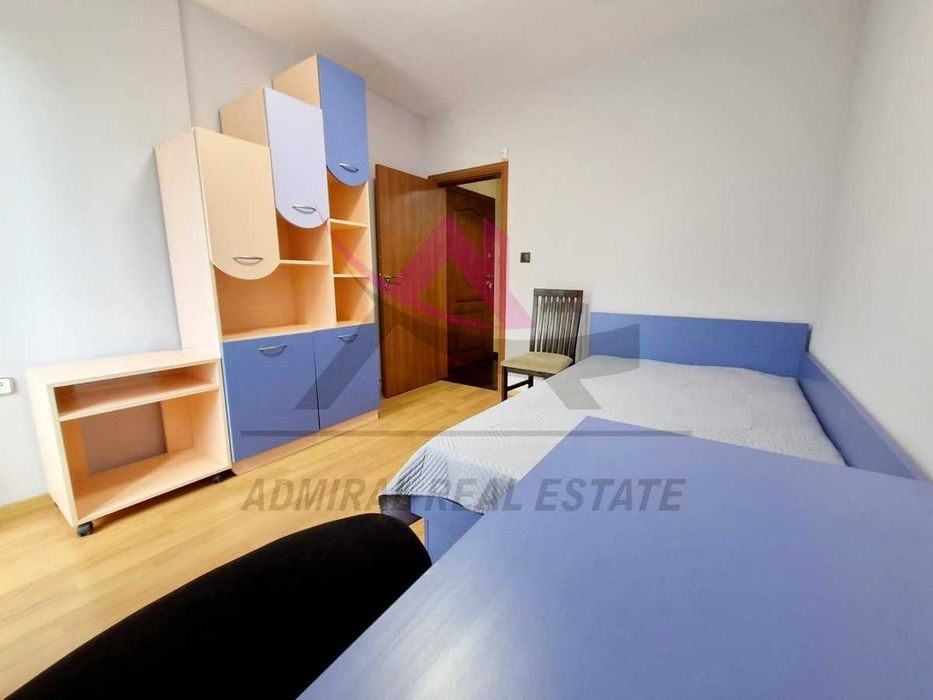 Дава се под наем Тристаен апартамент в Варна, Цветен квартал - 95 кв.м за 665 € - Снимка #3