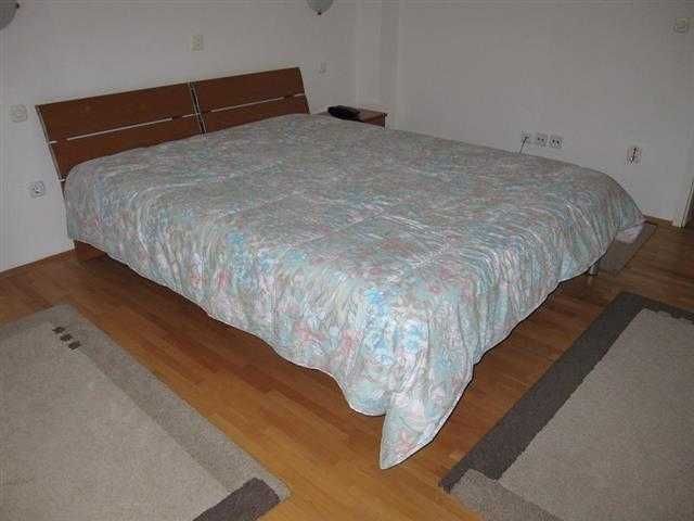 Дава се под наем Двустаен апартамент в Бургас, Лазур - 63 кв.м за 229.5 € - Снимка #3