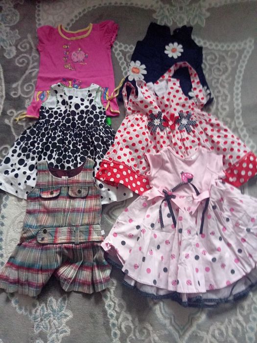 Платье от 2 до7 лет продам