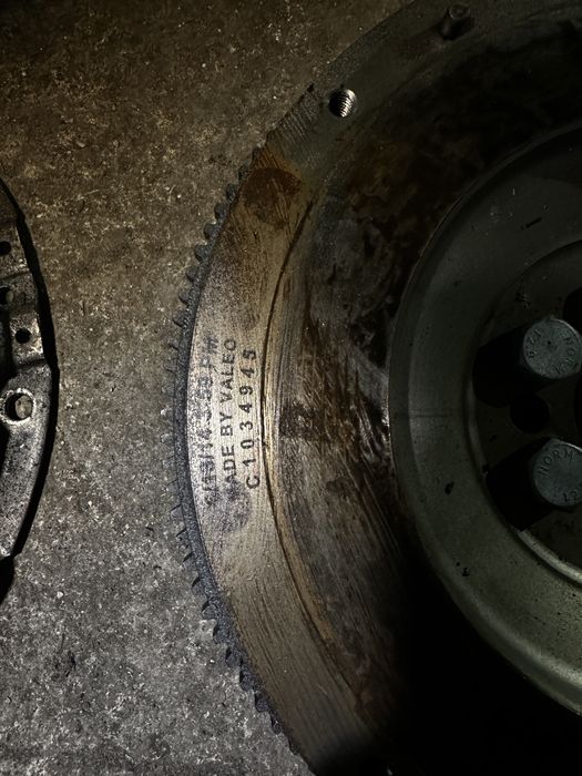 Маховик със съединител BMW e90/91 318i 129кс