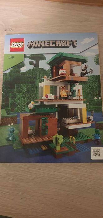 LEGO Майнкрафт Модерната дървесна къща (21174)