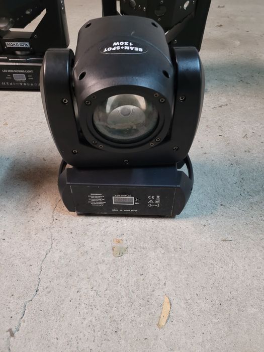 Setup dj - lumini si stative de lumini