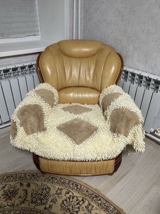 Диван из натуральной кожи