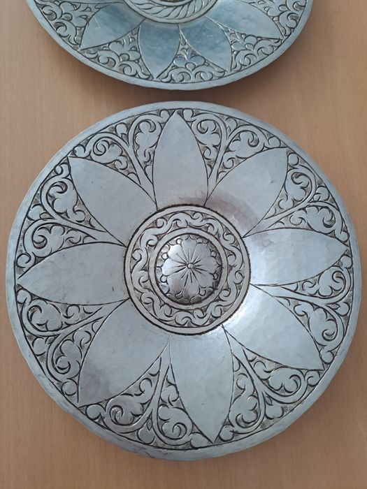 Старинни чинийки посребрени