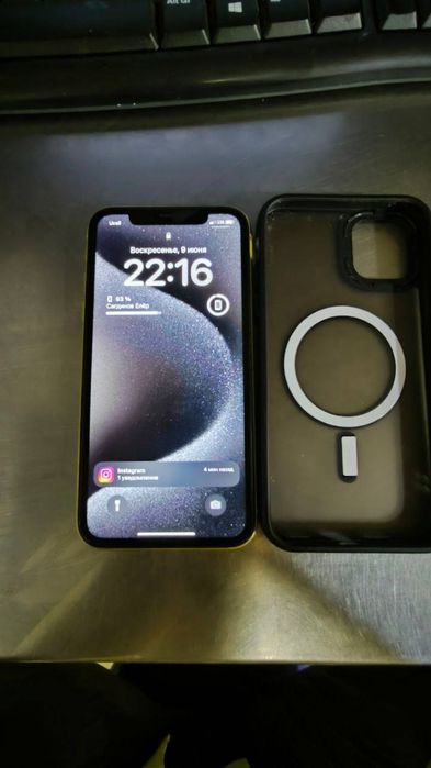 Iphone 11 sotiladi srochna