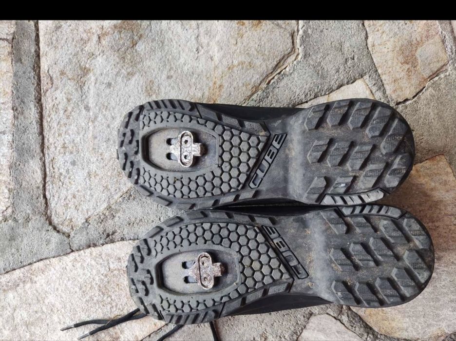 Клипс обувки Cube