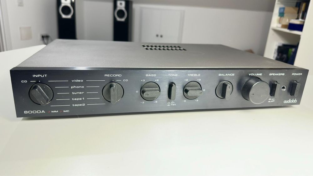 Amplificator integrat Audiolab 8000A