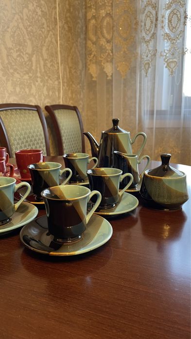 Продам 2 набора кофейных чашек