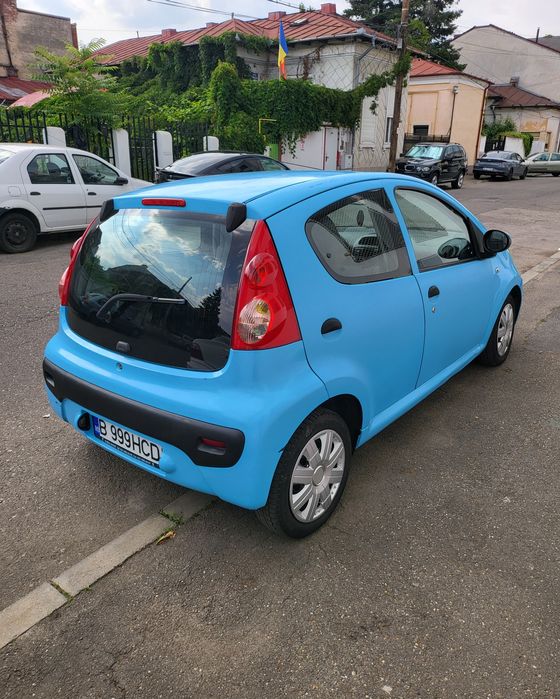 Inchiriez Peugeot 107 / Toyota Aygo / Logan cu GPL pentru Glo