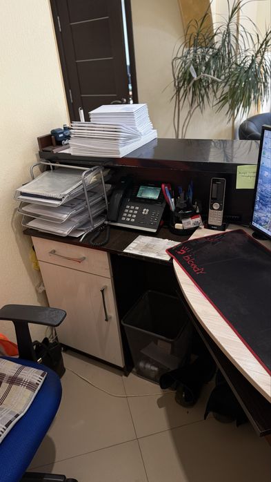 Продам стойку ресепшн