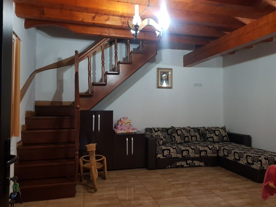 Închiriez cabană la Figa