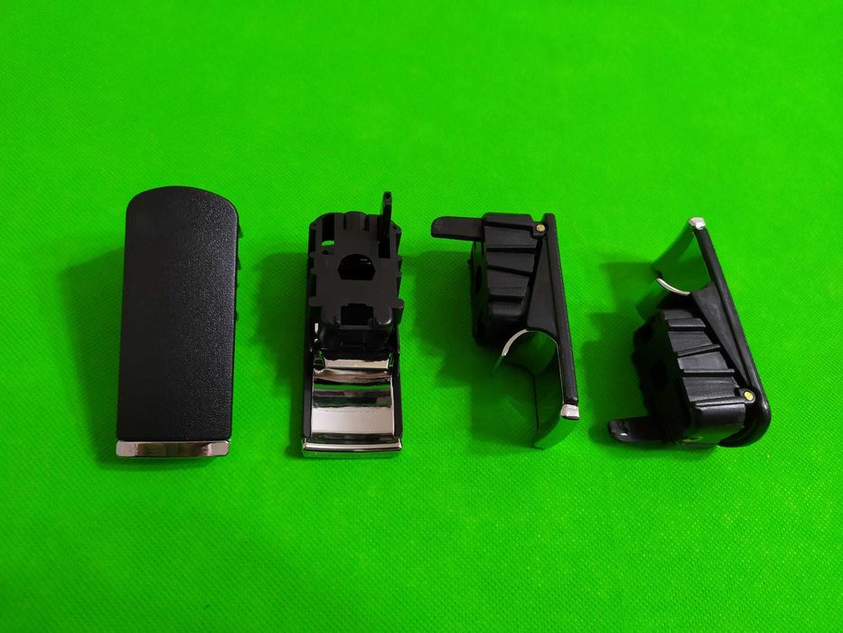 Брава дръжка бравичка жабка Ауди А4 Б6 Б7 / Audi A4 B6 B7 закопчалка