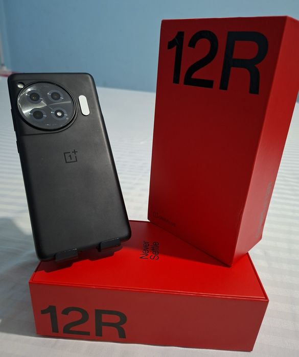 Мощный OnePlus 12R, 16/256