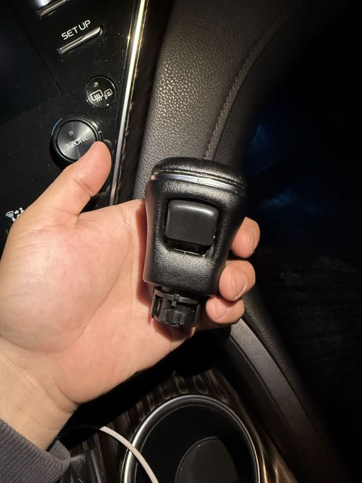 Ручка кпп  селектор камри 70