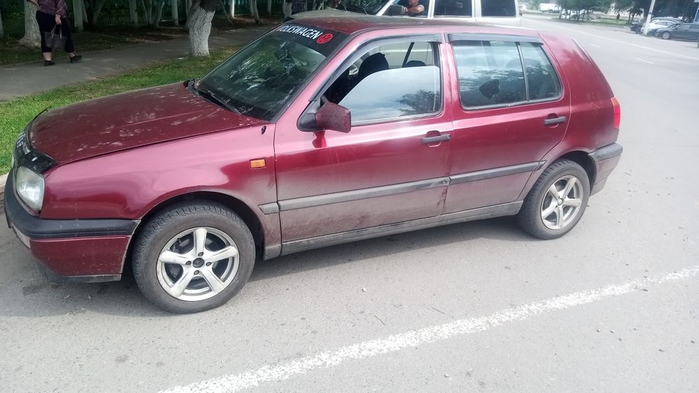 Автомобиль гольф