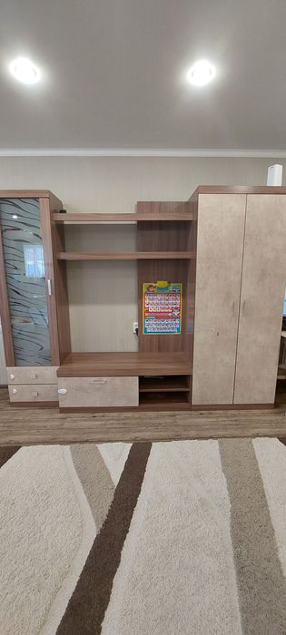 Продам стенку в зал