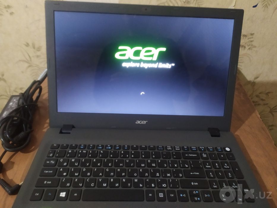 Noutbook Acer graficheskiy noutbook holati ideal 300 dolr